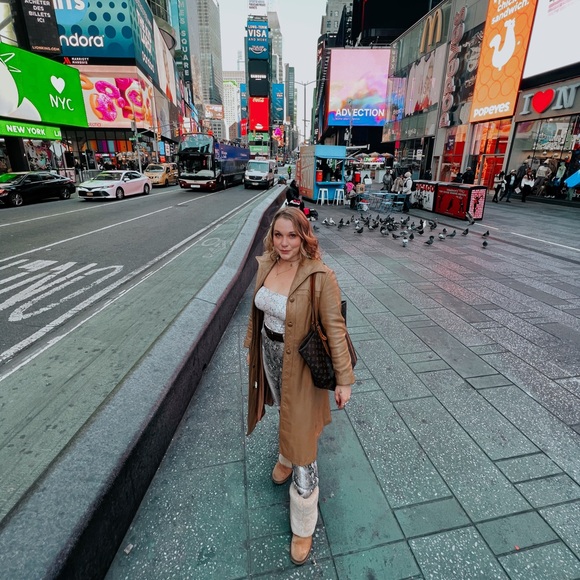 Meet your Posher, Rose - Picture 8 of 16